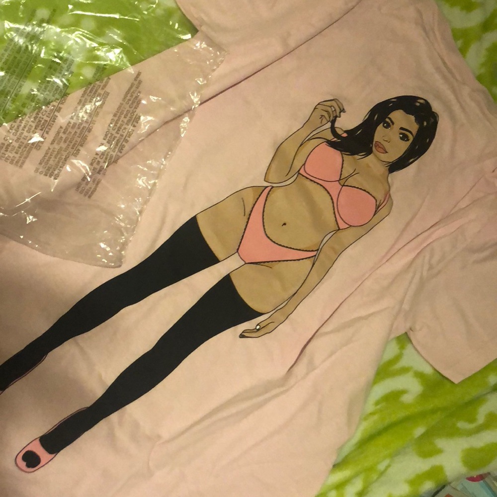 Kylie THICK POP ART tee
